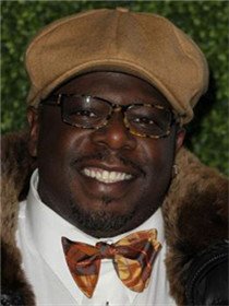 Calvin(塞德里克·凯尔斯 饰)