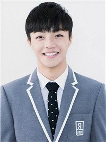 王子进 (陈立农 饰)