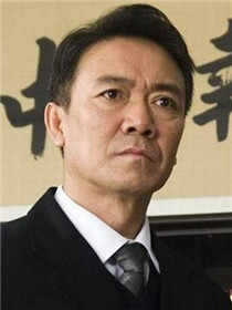 李清源(李幼斌 饰)