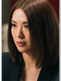 万风华(陈炜 饰)