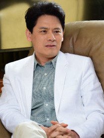 马国庆(牛宝军 饰)