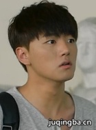 吞噬月亮演员姜泰焕剧照