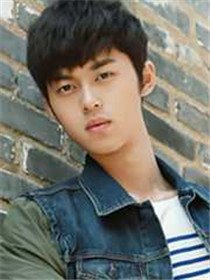 夏天(谢彬彬 饰)