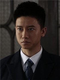 宋亿利(王霏 饰)