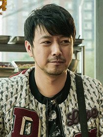 三哥(曹炳琨 饰)