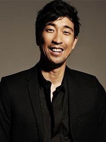 羊拐(王千源 饰)