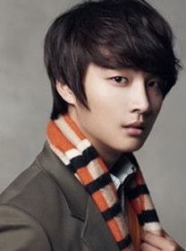 白伊贤(尹施允 饰)