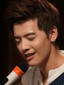 吴柏森(李宗霖 饰)