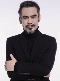 连贵(任青安 饰)