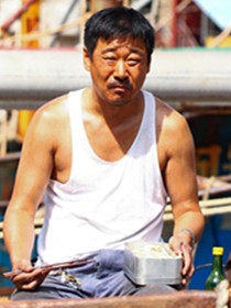 刘耀军(王景春 饰)