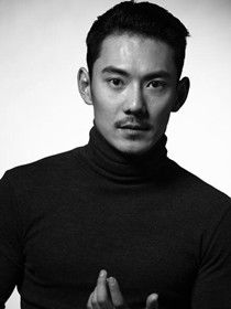 李海浪 (曲高位 饰)