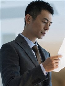 夏冬(朱亚文 饰)