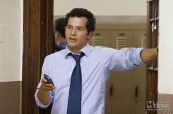 约翰·雷吉扎莫饰演朱利安(Julian)剧照