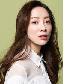 白莲(童苡萱 饰)